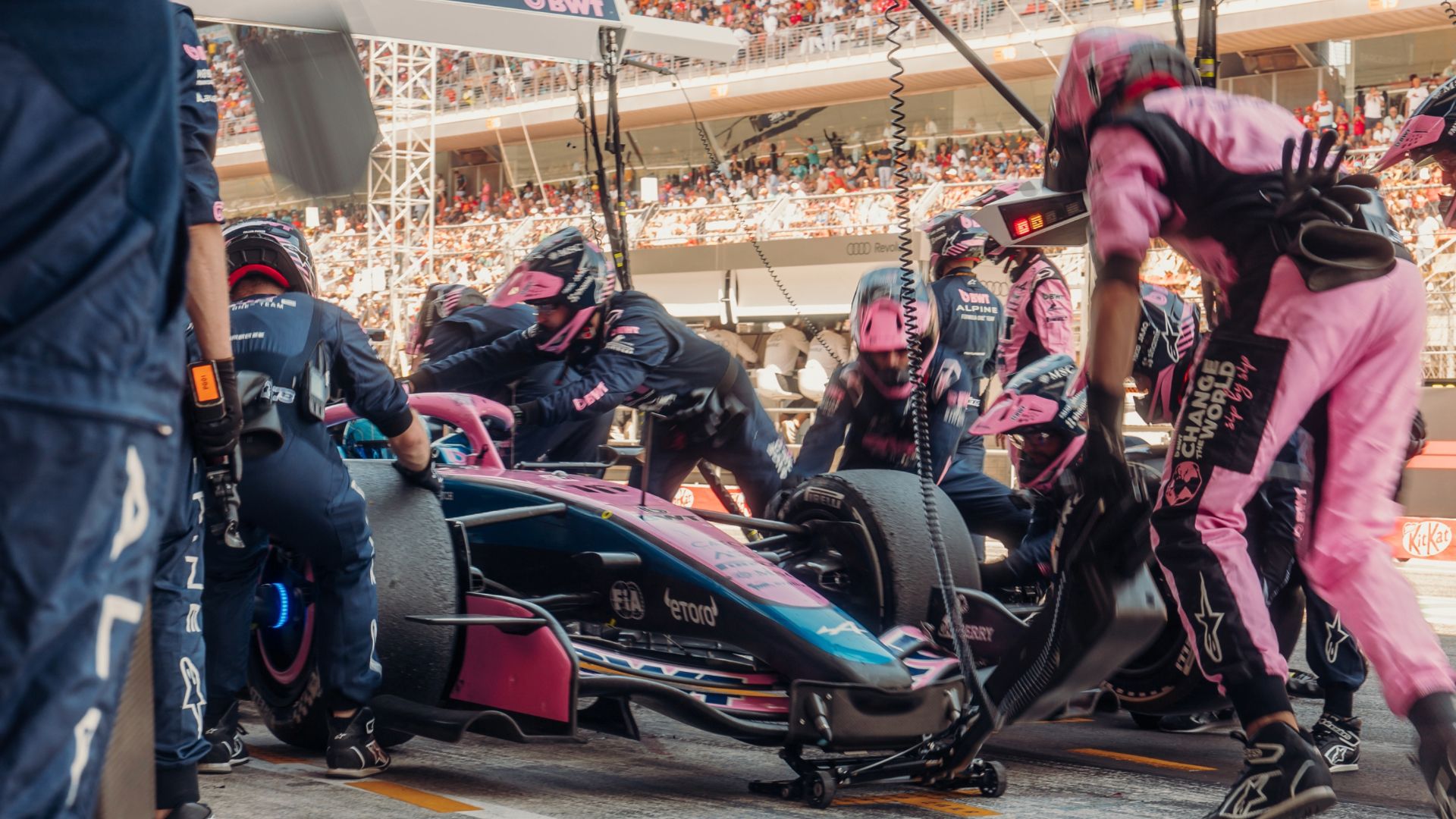 Gasly Barcelona pit stop.jpg