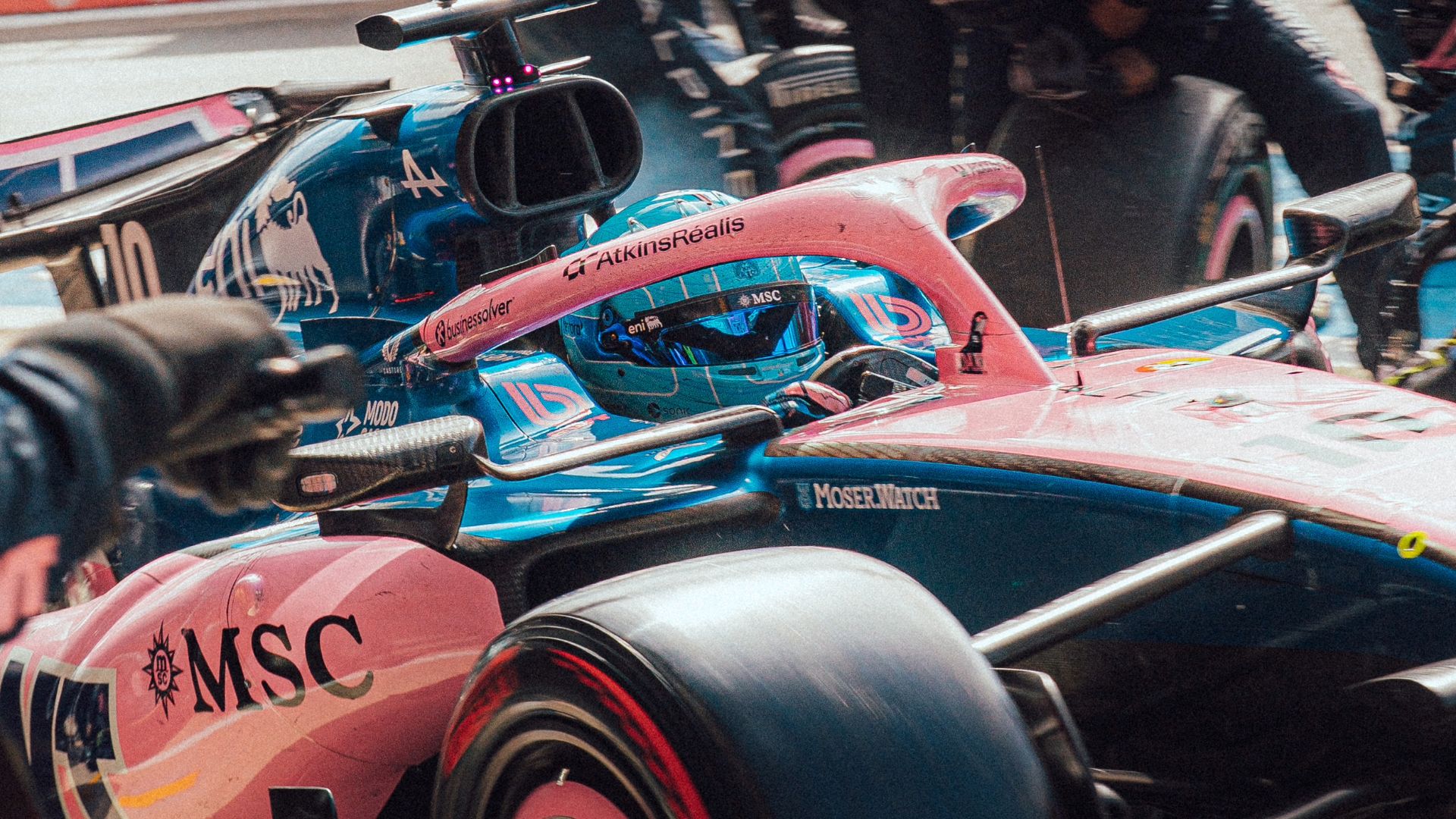 Pierre Gasly pit stop.jpg